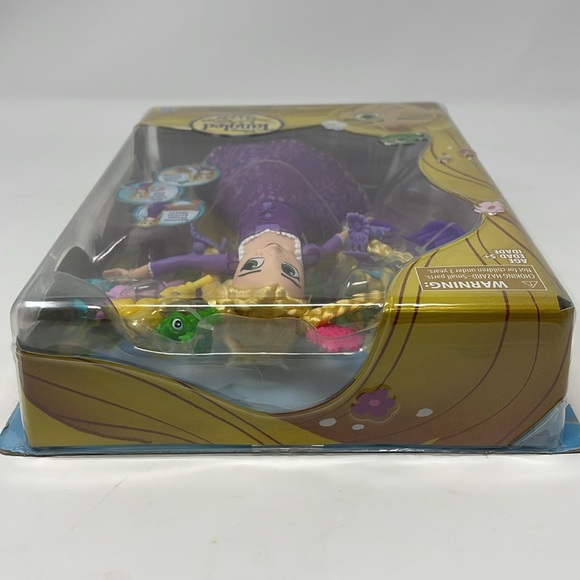 DISNEY: Tangled Spin and Style Rapunzel Doll, NEW - Picture 7 of 10